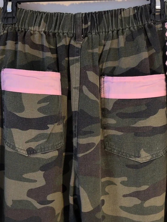 Oddi Los Angeles Washer Camo Wide Leg Pants with Pink Lace Trim S - Picture 9 of 16